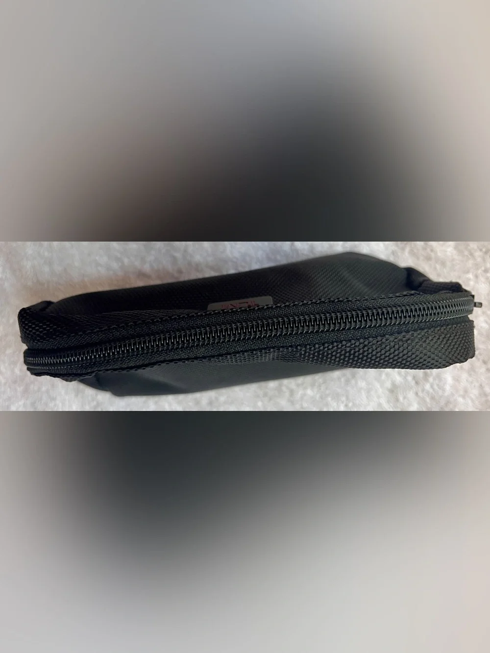 Tumi Black Texture Nylon Men's Toiletry Kit exclusive 1st class passenger Delta